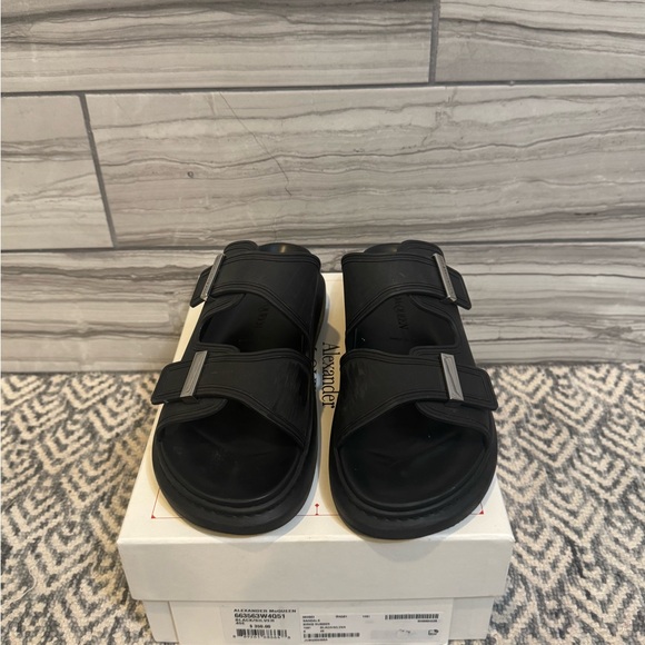 Alexander McQueen (Men’s) Hybrid Rubber sandals - Picture 10 of 15